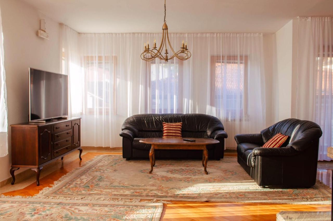 דירות סראייבו Beautiful Duplex In Heart Of Old Town - Free Parking מראה חיצוני תמונה